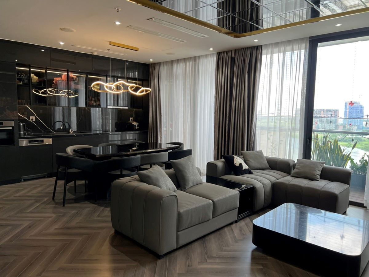 Bán căn hộ Golden River Bason 3 Phòng Ngủ OT 121m2